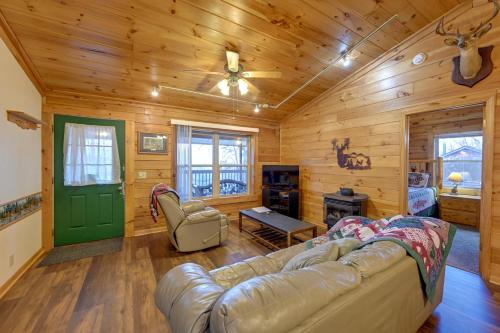 Bryson City House | Cozy Deer Glen Cabin with Private Hot Tub and Porch!