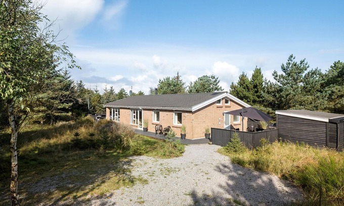 Torup Strand House | Cozy home in Fjerritslev with WiFi
