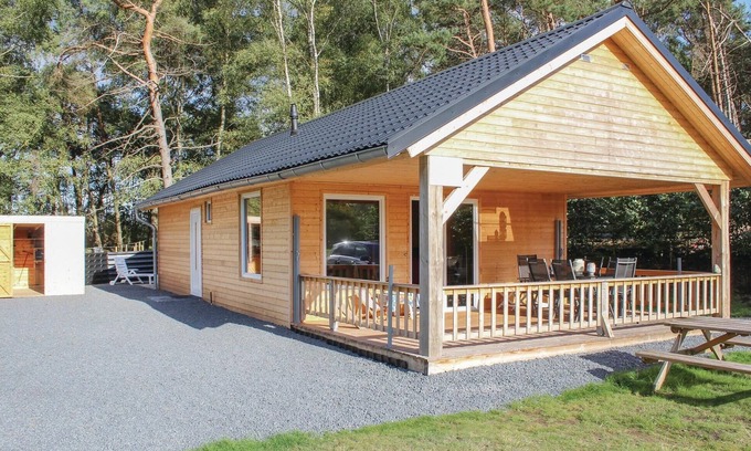 Wilsum House | Cozy home in Wilsum with WiFi