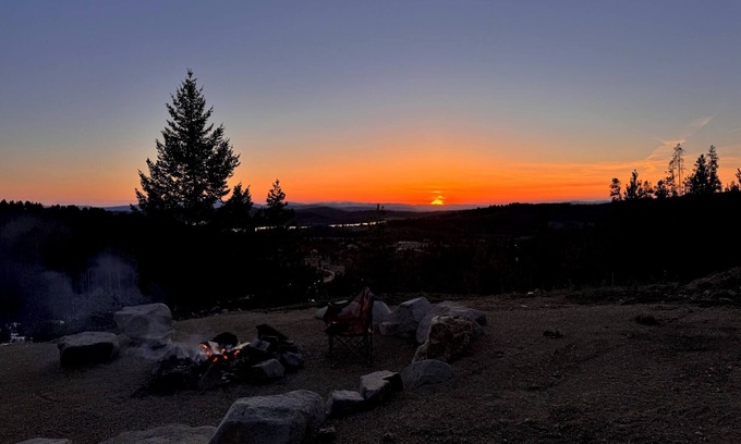 Georgetown House | Cozy home with amazing views, close to Discovery Ski Area.nnPet Friendlyn