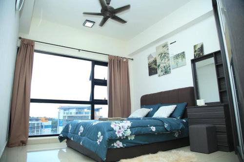 Cyberjaya Apartment | Cozy Hyve Soho Sky View With Wifi Netflix & Parkin 116