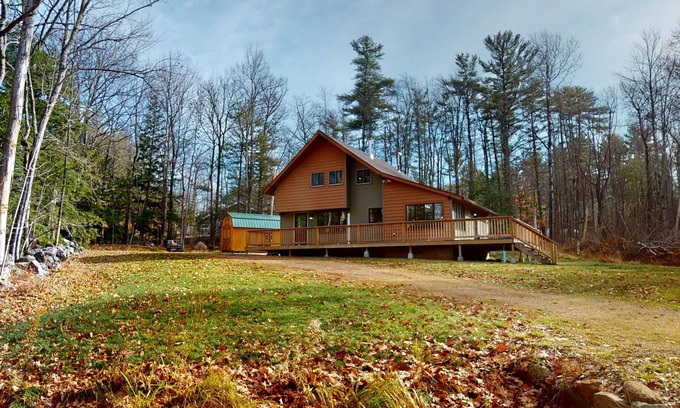 Gilford Ski Chalet | Cozy Lake Winnipesaukee & Gunstock Mnt. Chalet!