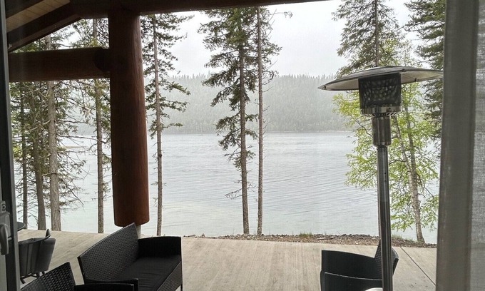 Likely House | Cozy Lakefront Post and Beam Home, pet friendly, public boat launch,