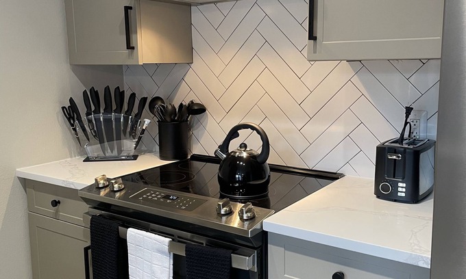 Central Business District Apartment | COZY! Luxury Apt Downtown Orlando!