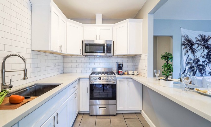 Boulevard Park Apartment | Cozy Midtown Apt Sac / 96 Walkscore!