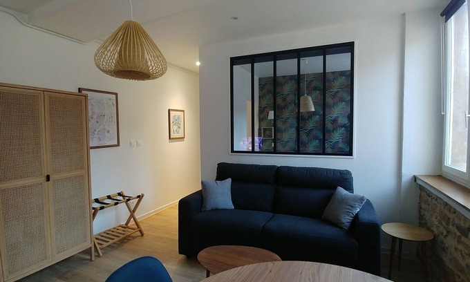 Old Lyon Apartment | Cozy n'est in the heart of Vieux-Lyon
