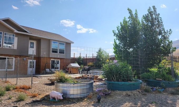 Sweeney Ranch Apartment | Cozy, peaceful 2-bedroom duplex on an active, off-grid homestead in Rock Springs