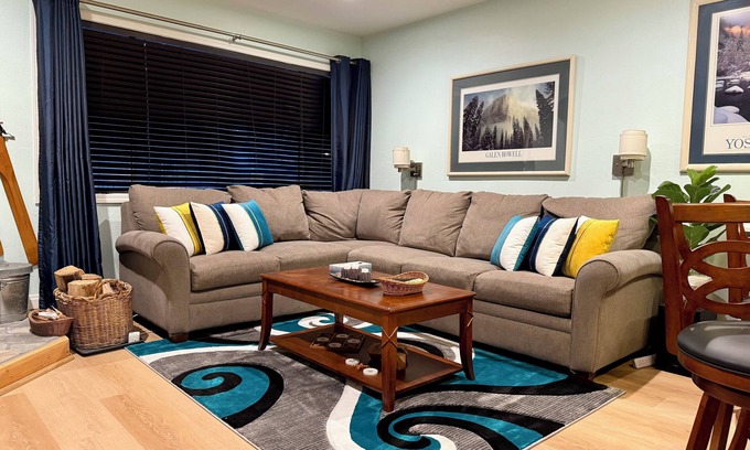 Mammoth Lakes Condo | Cozy/Relaxing Retreat in the π of Mammoth, near πβ·βοΈποΈπββοΈπ