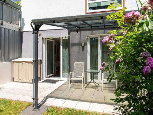 Buhlingen House | Cozy Retreat in Rottweil with Terrace