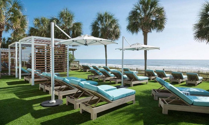 Myrtle Beach Apartment | Cozy Retreat Near The Ocean | Outdoor Pool & Free Breakfast