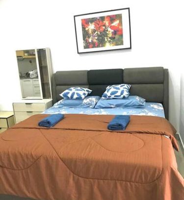 Cyberjaya Apartment | Cozy Shaftesbury High Floor King Bed & Wifi With Parkin Netflix 189