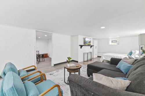 Speedway House | Cozy Speedway Basement