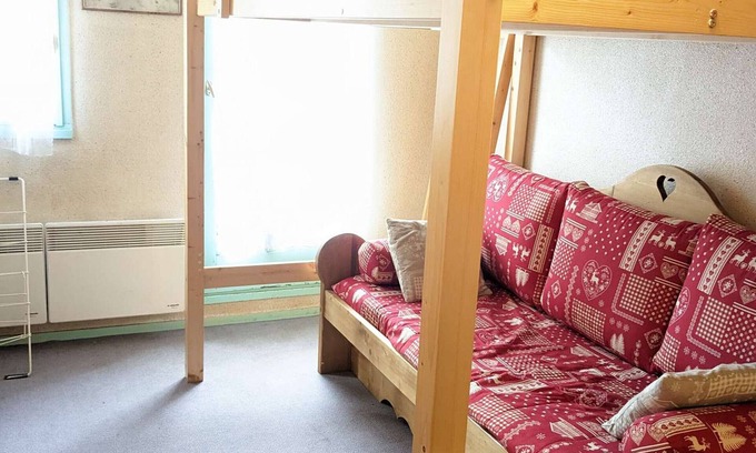 Les Adrets Apartment | Cozy studio with balcony and ski locker