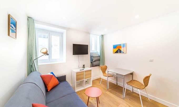 Sainte-Foy-les-Lyon Apartment | Cozy studio near Lyon | Sainte-Foy-lès-Lyon
