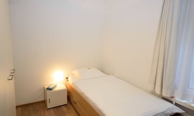 Center Apartment | Cozy studio near main station (Color 2)