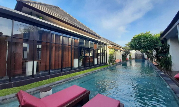 By Pass Ngurah Rai Villa | Cozy suite Lagoon Pool view