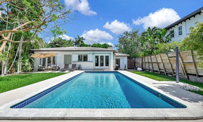 Southwest Coconut Grove House | Cozy Summer Estate, Prime Location, Pool, Private