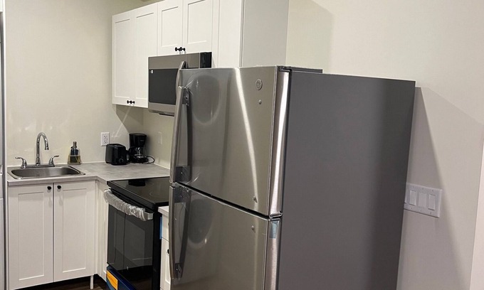 Bedford Condo | Cozy two bedroom basement Apartment nestled in a highbrow area in Bedford! n