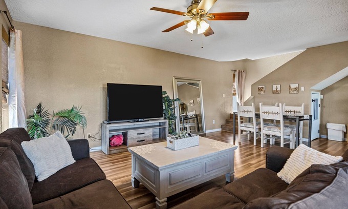 Mesa Grande House | Cozy Two Story Townhouse near ASU-Tempe