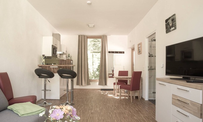 Straß im Straßertale Apartment | Cozy vacation apartment "Gaisberg" (45 sqm) in the idyllic wine-growing community of Straß