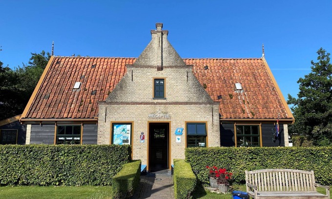 Hippolytushoef Villa | Cozy villa in Wieringer style near the Wadden Sea