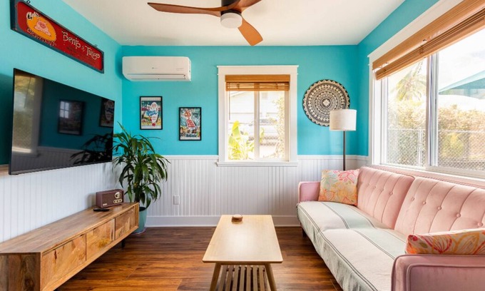 Kona Palisades Cottage | Cozy Vintage Inspired Hawaiian Guest Cottage
