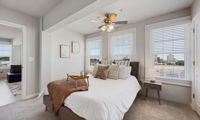 Brazos Apartment | Cozy Waco Apartment with a Downtown View