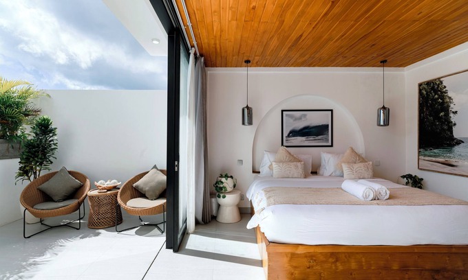 Pecatu Apartment | Cozy Wellness Villa- Sauna & Pools, 3 Min to Beach