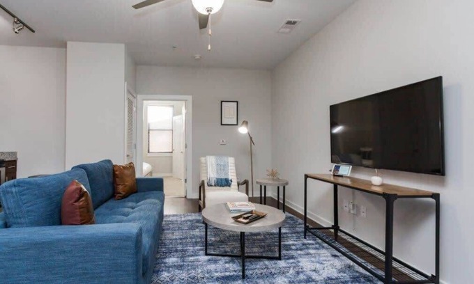 Music Row Apartment | CozySuites Music Row Spacious 1BR free parking 41