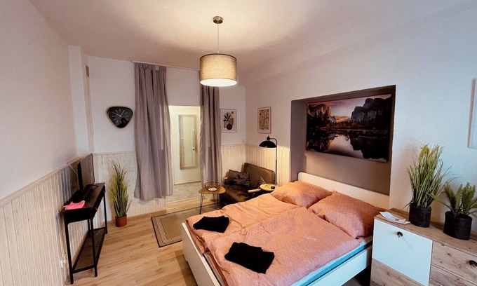 Ortslage Trotha Apartment | Craftsman apartment "Daniel" in Halle with parking space