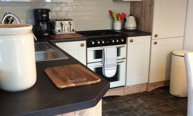 Aviemore Ski Chalet | Cragganmore Lodge is a brand new build in 2017 sleeping up to 4 people.