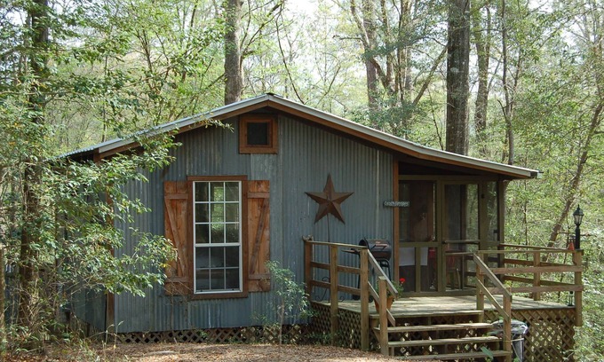 Nacogdoches Cabin | Creek Cabin - A secluded, creekside paradise at Stag Leap Cabins!