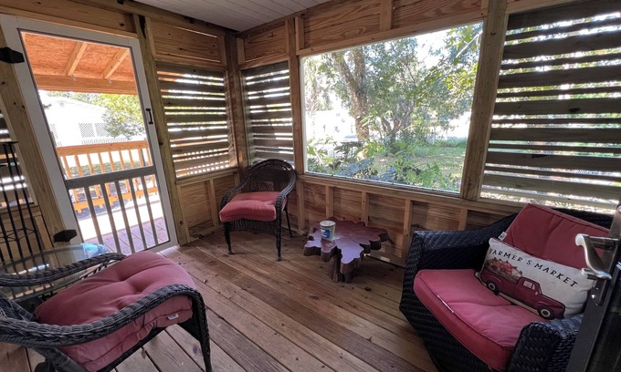 Cocoa Cottage | Cruise/Port Canaveral- 2 Bedroom Cottage/Cocoa Beach