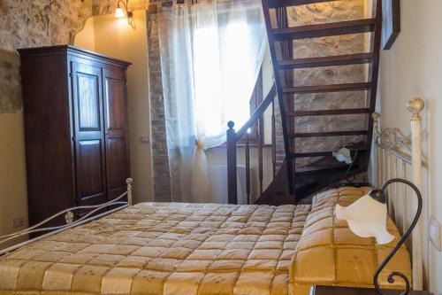 Colle San Marco House | Cubanito Bailon