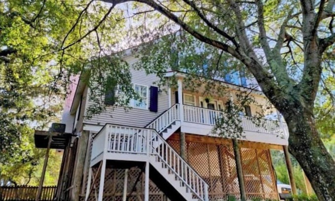 Folly Beach House | Cul-de-Shack 3BR House@1BlkBeach on Quiet Cul-de-Sac