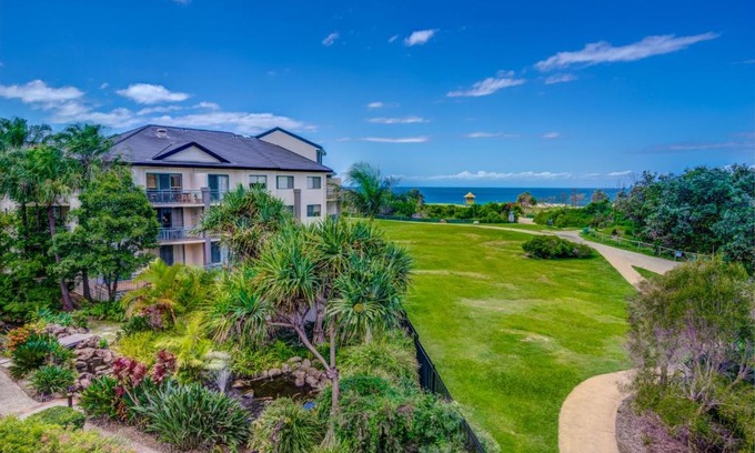 Palm Beach Apartment | Currumbin Sands On The Beach