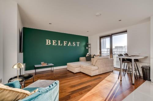 Cathedral Quarter Apartment | Custom House Square City Centre Retreat