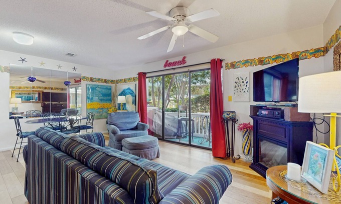 Seagrove Beach Condo | Cute ground floor condo w/shared pool, access to shuffleboard and tennis