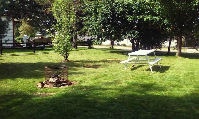 Crosby House | CUYUNA - BIKE RACK COTTAGE