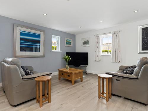 Laugharne House | Cwtch Forge Cottage