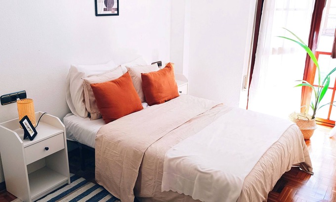 Gijon City Centre Condo | Dúplex Gijon Centro-plazuela de San Miguel. Parking Gratuito