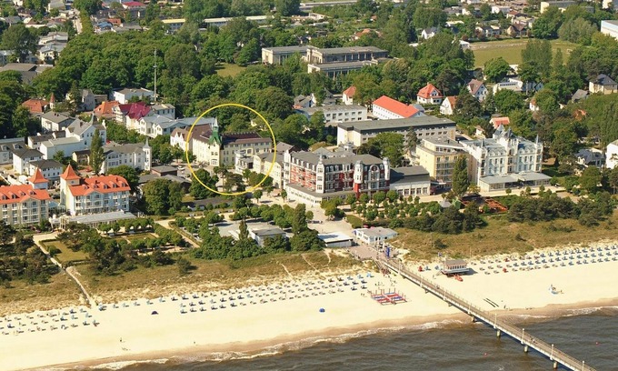 Zinnowitz Hotel | Dünenschloß