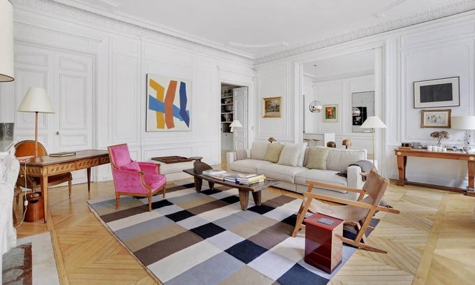 Pigalle Apartment | D'aumale I Spacious 3 Bedroom Apartment in the 9th