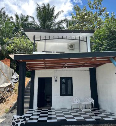 Bukit Lawang House | D'CELVIN LODGES Bukit Lawang