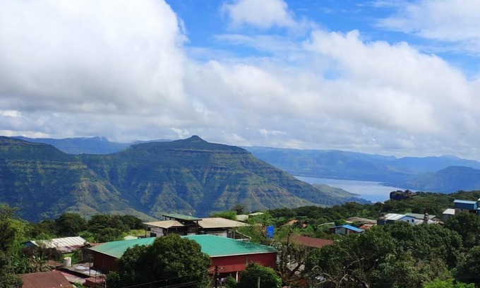 Mahabaleshwar Hotel | D-LITE COTTAGE