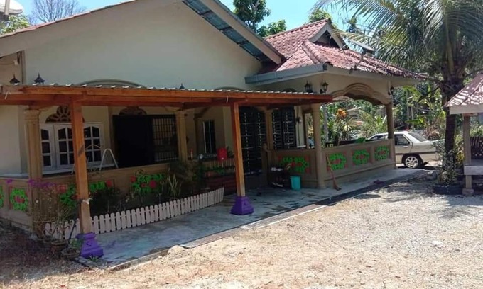 Sik District House | D’sireh homestay