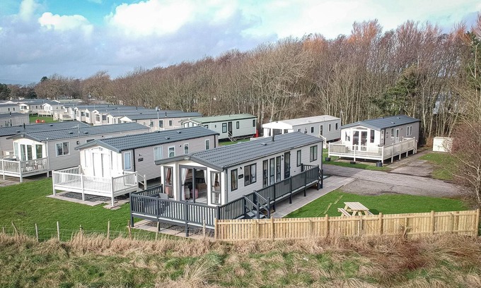 Flookburgh Cabin | Daisys Haven - a holiday Caravan that sleeps 4 guests in 2 bedrooms