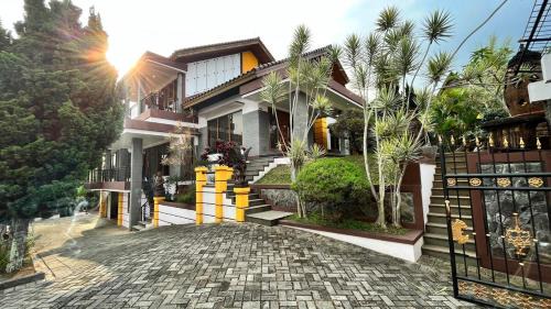 Bandung Villa | Dapur Caringin Tilu Villa