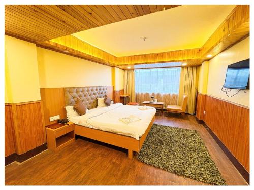 Darjeeling House | Darjeeling Mall is 700 m From Apsara Darjeeling Pure veg