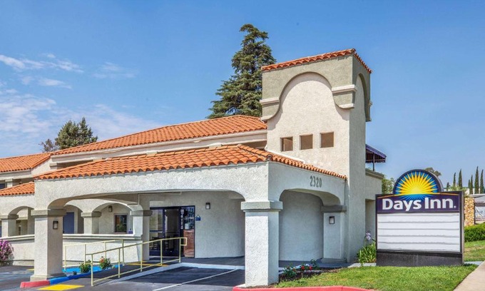 Banning Hotel | Days Inn by Wyndham Banning Casino/Outlet Mall